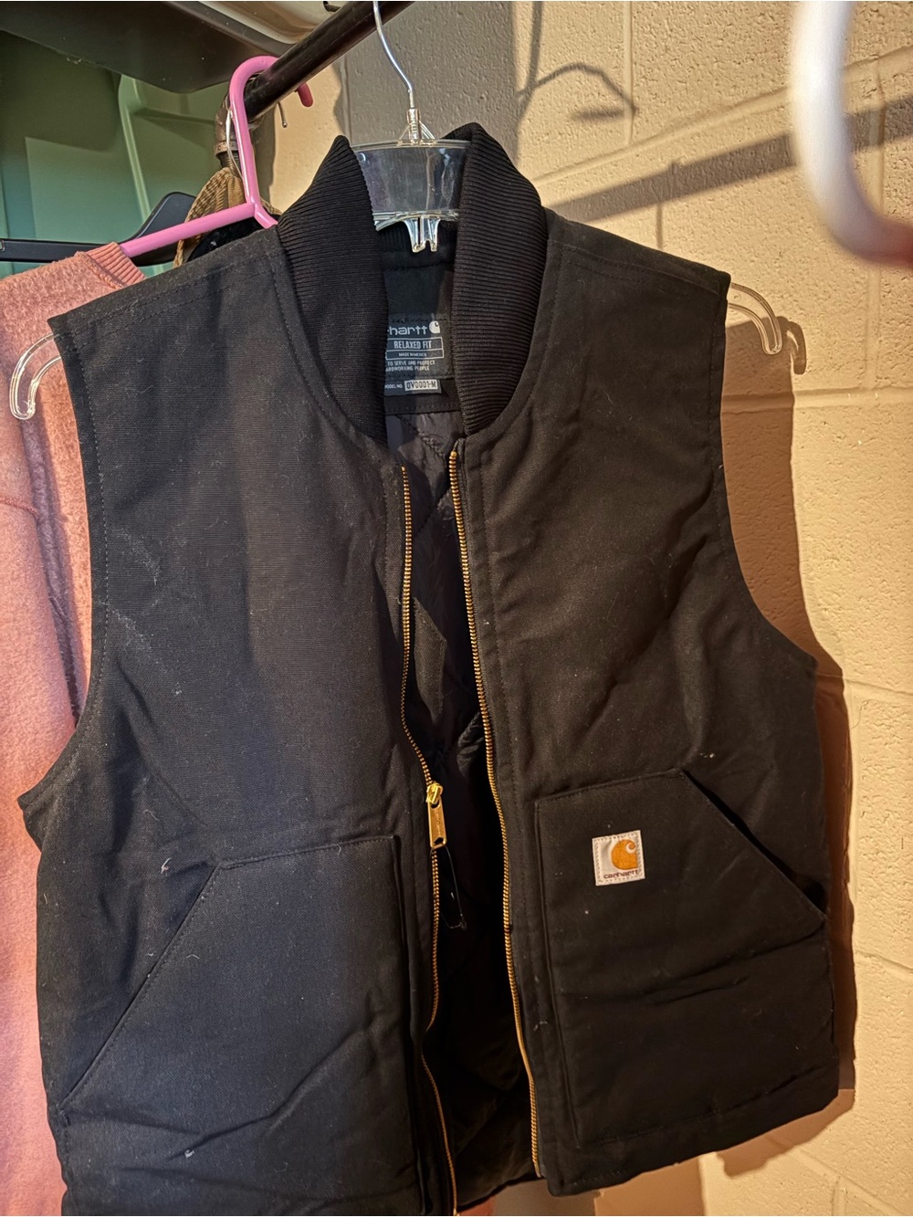 Carhartt Black Insulated Work Vest with Gold Zipper - Picture 2 of 4